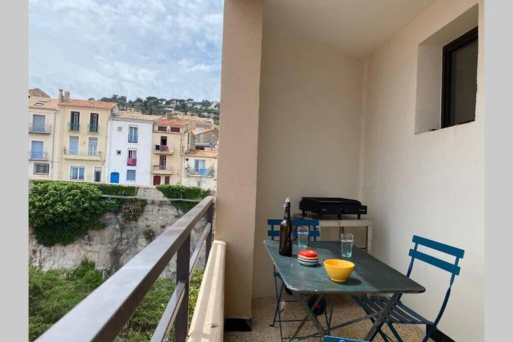 Vues Exceptionnelles Mer, Port Et Toits De Sete Sète Exterior foto