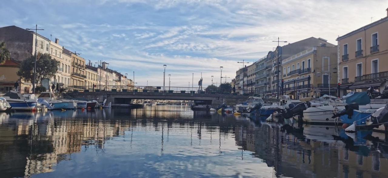 Vues Exceptionnelles Mer, Port Et Toits De Sete Sète Exterior foto